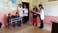 DİŞ FIRÇALAMA - Yenifakılı'da Öğrencilere Diş Taraması