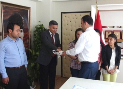 Kaymakam Ermiş Başarılı Öğrencileri Ödüllendirdi