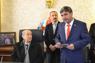 Partisinden İhraç Edilen MHP'li Başkan İstifa Etti