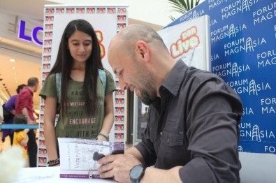 Yazar Tazeoğlu Manisalı Okurları İle Buluştu