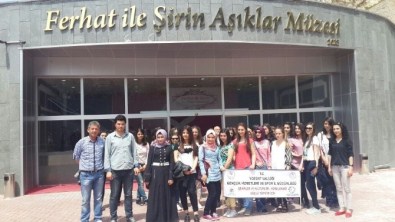 Yozgat Gençlik Merkezi'nin Şehir Tanıtım Gezileri Sürüyor
