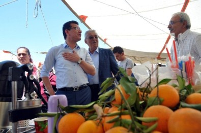 AK Parti'li Atay Uslu Kaş'ta Hal Esnafıyla Buluştu