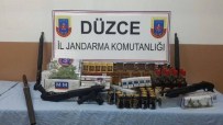 JANDARMA ALAY KOMUTANLIĞI - Düzce Jandarmadan Eş Zamanlı Operasyon