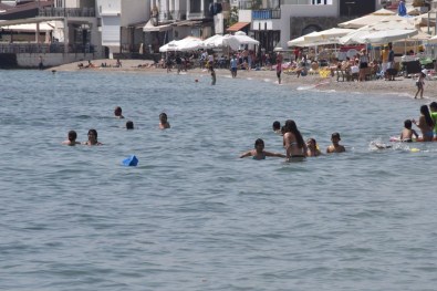 Ege Sahillerinde Turist Yoğunluğu