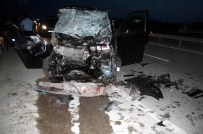 Minibüs Tır'a Arkadan Çarptı Açıklaması 1 Ölü, 5 Yaralı