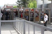 TOFAŞ - Renault Ve Tofaş İşçilerinin Eylemi Devam Ediyor