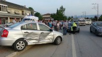 ŞEHİT YÜZBAŞI - Sakarya'da Trafik Kazası Açıklaması 3 Yaralı