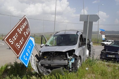 Gemerek'te Trafik Kazası Açıklaması 7 Yaralı