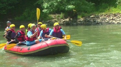 MÜSİAD Düzce Şubesi Geleneksel Rafting Şenliği Yapıldı