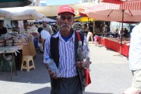 Sülükler, Hüseyin Dede'nin Geçim Kaynağı Oldu