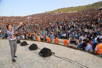 FIKRET MURAT TURAL - Türkiye'nin En Büyük Parkında Aynı Anda 50 Bin Kişi Yürüdü