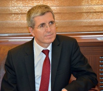 Üniversite Öğrencilerine 200 Bisiklet İçin İmzalar Atıldı