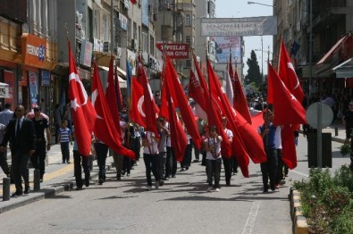19 Mayıs Atatürk'ü Anma, Gençlik Ve Spor Bayramı Yürüyüşü