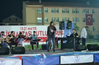 ŞARKI YARIŞMASI - Alaçam'da Gençlik Haftası Coşkusu