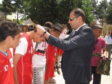 Araban'da, 19 Mayıs Atatürk'ü Anma, Gençlik Ve Spor Bayramı Kutlandı