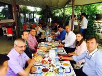 ÖZNUR ÇALIK - Başkan Çakır'dan Şampiyonluk Onuruna Yemek