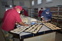 FIRINCILAR - Bolivya'da Askerler Fırında Ekmek Pişirdi