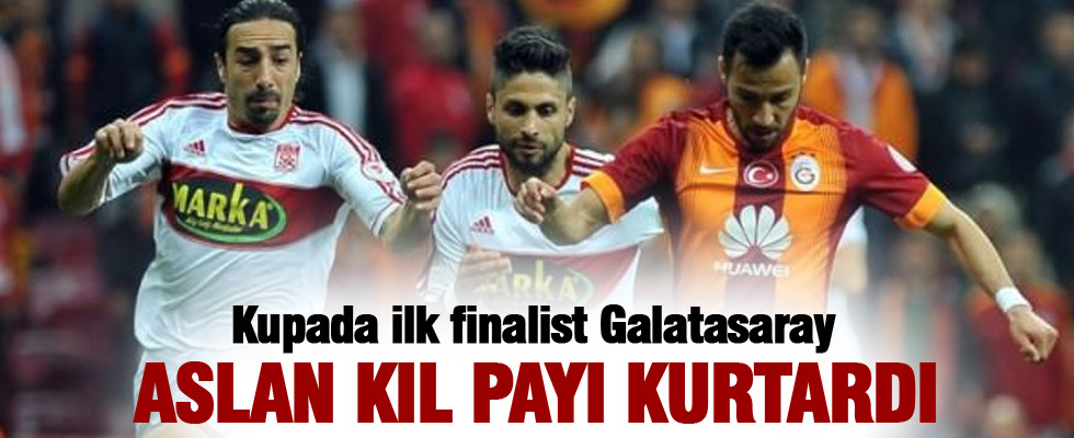 Galatasaray final kapısını araladı