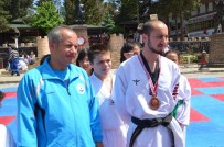 Tosyalı Sporcu Taekwondo'da Türkiye 3.Oldu