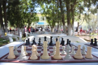 Başmakçı'da Ulusal Satranç Turnuvası