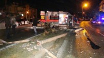 SAĞLIK GÖREVLİSİ - Silifke'de Ambulans Kaza Yaptı Açıklaması 2 Yaralı