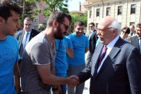 GÜNGÖR AZİM TUNA - Bakan Avcı, Eskişehir'de Bisiklet Dağıtım Törenine Katıldı
