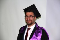 İMTİYAZ - Gazeteci Ulaş'ın, Mezuniyet Sevinci