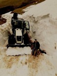 Güce'de Yayla Yolları Kardan Temizleniyor