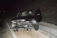 Gürün'de Trafik Kazası Açıklaması 2 Yaralı