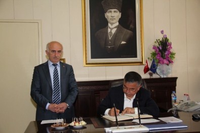 Milli Savunma Bakanı İsmet Yılmaz Bayburt'ta