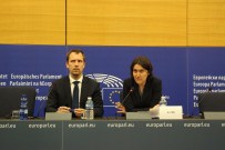 İLERLEME RAPORU - 'Türkiye'ye Kapıyı Kapatmak Çözüm Değil'