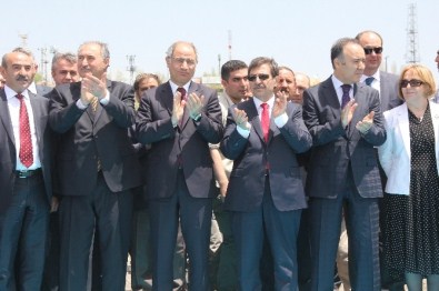 Bakan Güllüce, Erzurum'da Temel Atma Törenine Katıldı
