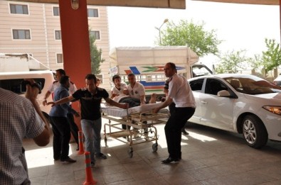 Cizre'de 2 Ayrı Trafik Kazasında 13 Kişi Yaralandı