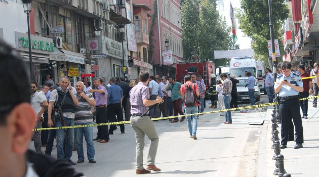 Davutoğlu: Saldırganın kimliği belli oldu