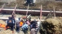 KARAGEDIK - 3 İşçi Göçük Altında