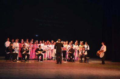 'Anadolunun Renkleri, Adımları Ve Sesleri Buluşuyor' Yıl Sonu Etkinliği