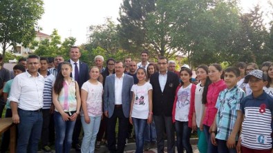 Arpaçay'da Başarılı Öğrenciler Geziyle Ödüllendirildi