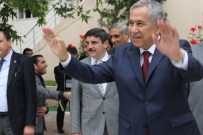 MİLLİ SELAMET PARTİSİ - Başbakan Yardımcısı Arınç Açıklaması 'HDP'ye Yapılan Bu İşi Bize Yapılmış Gibi Kabul Ederiz'