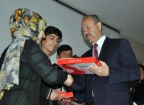 FATİH PROJESİ - Fatih Projesi Tablet Dağıtım Töreni