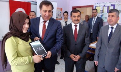 Fatih Projesi Tabletleri Şanlıurfa'da Da Dağıtıldı