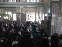 Kendi Saadetimiz İçin Dua Etmeliyiz