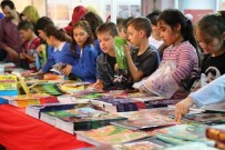 KOCAELİ KİTAP FUARI - Kitap Fuarı Rekor Kırmaya Devam Ediyor