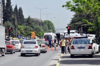 Basketbol Öğrencilerini Taşıyan Minibüs Kaza Yaptı