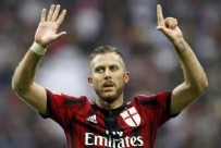 MILAN - Menez o iddiaları yalanladı!