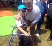 ŞARKI YARIŞMASI - Üsküdar'da Engelli Vatandaşlar Piknikte Buluştu
