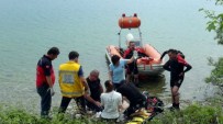 15 Yaşındaki Genç Gölde Boğuldu