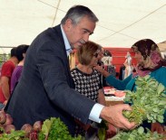 KKTC Cumhurbaşkanı Akıncı Pazar Alışverişinde