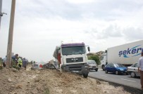 Konya'da Otomobille Tır Çarpıştı Açıklaması 2 Yaralı