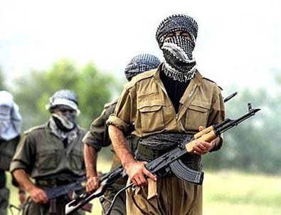 PKK İran peşmergelerini ablukaya aldı