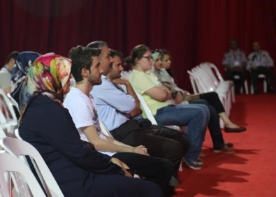 Tarihi Sevdiren Adam Okurlarıyla Buluştu